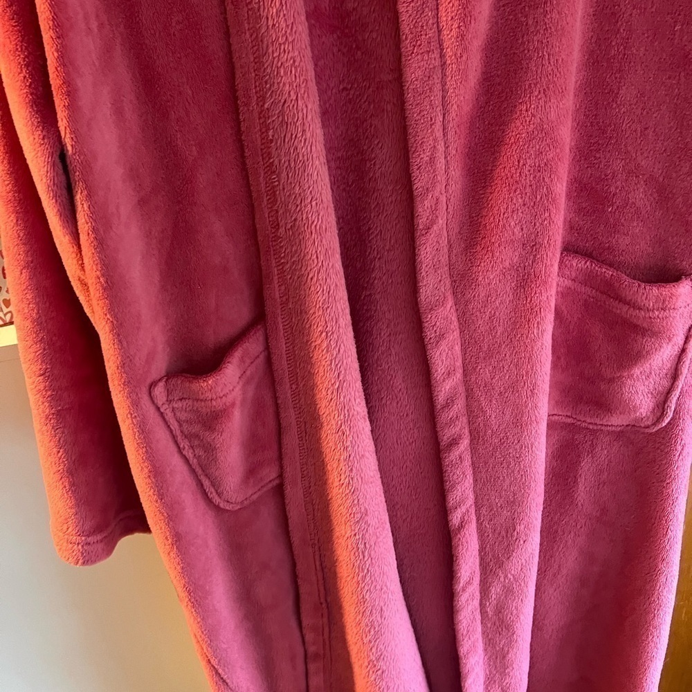 Pink Lands end rob monogrammed “Amelia” size 16 girl - Picture 3 of 5